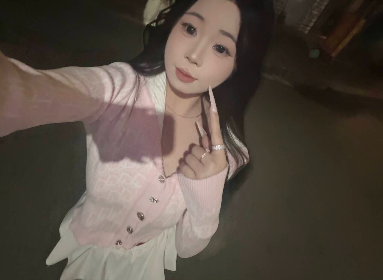 杭州 拱墅花臂小嫩妹