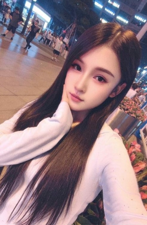 重庆 观音桥心动女孩